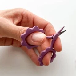 Small Flower Scissors(Small Flower Scissors) -Tangled Yarn Store 022893afc205c9539c6fd3add62a7f918925cdb465fe23c5642e162146aa6abe