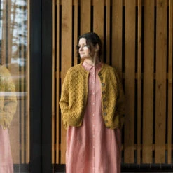 Entwined: Cables, Lace And Knitted Textures(Entwined Cables Lace And Knitted Textures) -Tangled Yarn Store 2121d4654bfef537d08308cc5f4dc77e6069c2cb2c94c529783577672f7f9723