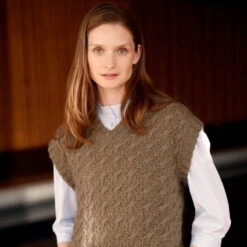 Entwined: Cables, Lace And Knitted Textures(Entwined Cables Lace And Knitted Textures) -Tangled Yarn Store 4e931dcba6aea35203c7a8a21064e7a853e2fe81ba1f4cc1d3722ef32a9370da