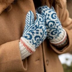 52 Weeks Of Accessories(52 Weeks Of Accessories) -Tangled Yarn Store 52 weeks of accessories tangled yarn 3