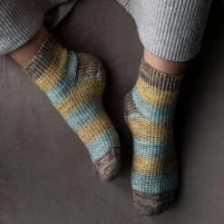 52 Weeks Of Scrap Yarn: Projects For Crafters(52 Weeks Of Scrap Yarn Projects For Crafters) 25 52 Weeks Of Scrap Yarn: Projects For Crafters(52 Weeks Of Scrap Yarn Projects For Crafters) -Tangled Yarn Store 52 Weeks of Scrap Yarn Laine Socks 2