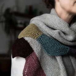 52 Weeks Of Scrap Yarn: Projects For Crafters(52 Weeks Of Scrap Yarn Projects For Crafters) 17 52 Weeks Of Scrap Yarn: Projects For Crafters(52 Weeks Of Scrap Yarn Projects For Crafters) -Tangled Yarn Store 52 Weeks of Scrap Yarn Laine Tangled Yarn UK 2