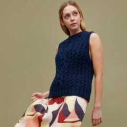 52 Weeks Of Chunky Knits(52 Weeks Chunky Knits) -Tangled Yarn Store 52 weeks of chunky knits laine publishing 10