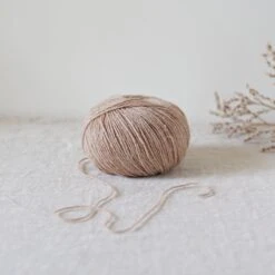 De Rerum Natura Alice(De Rerum Natura Alice) 20 De Rerum Natura Alice(De Rerum Natura Alice) -Tangled Yarn Store Alice cafe creme