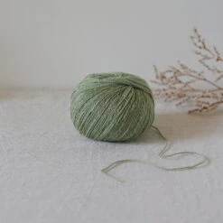 De Rerum Natura Alice(De Rerum Natura Alice) 29 De Rerum Natura Alice(De Rerum Natura Alice) -Tangled Yarn Store Alice thym