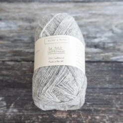 Biches & Bûches Le Petit Lambswool(Biches Buches Le Petit Lambswool) 23 Biches & Bûches Le Petit Lambswool(Biches Buches Le Petit Lambswool) -Tangled Yarn Store IMG 2311