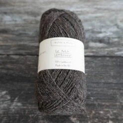 Biches & Bûches Le Petit Lambswool(Biches Buches Le Petit Lambswool) 34 Biches & Bûches Le Petit Lambswool(Biches Buches Le Petit Lambswool) -Tangled Yarn Store IMG 2334