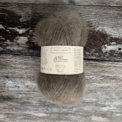 Biches & Bûches Le Petit Silk & Mohair(Biches Buches Le Petit Silk Mohair) 28 Biches & Bûches Le Petit Silk & Mohair(Biches Buches Le Petit Silk Mohair) -Tangled Yarn Store IMG 5688