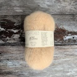 Biches & Bûches Le Petit Silk & Mohair(Biches Buches Le Petit Silk Mohair) 26 Biches & Bûches Le Petit Silk & Mohair(Biches Buches Le Petit Silk Mohair) -Tangled Yarn Store IMG 5690