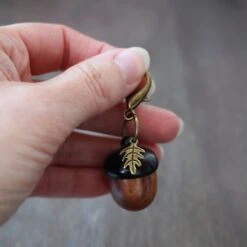 Little Acorn Stitch Marker Keeper(Little Acorn Stitch Marker Keeper) 8 Little Acorn Stitch Marker Keeper(Little Acorn Stitch Marker Keeper) -Tangled Yarn Store Little Acorn NNK