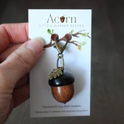 Little Acorn Stitch Marker Keeper(Little Acorn Stitch Marker Keeper)