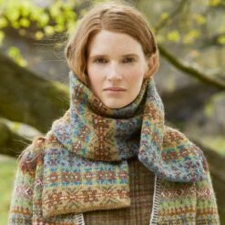 Wildwood By Marie Wallin(Wildwood By Marie Wallin) 17 Wildwood By Marie Wallin(Wildwood By Marie Wallin) -Tangled Yarn Store MapleScarf 220