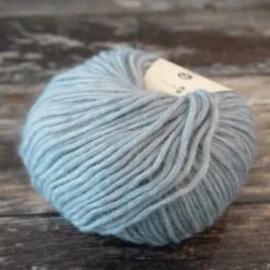 CaMaRose Snefnug [Snowflake](Camarose Snefnug) -Tangled Yarn Store camarose snefnug stovet bla 7771