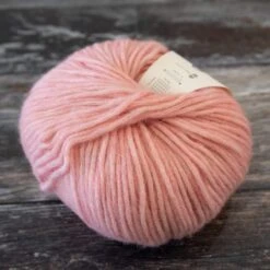 CaMaRose Snefnug [Snowflake](Camarose Snefnug) -Tangled Yarn Store camarose snefnug stovet rosa 5