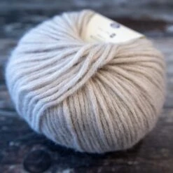 CaMaRose Snefnug [Snowflake](Camarose Snefnug) -Tangled Yarn Store camarosesnefnugsolvgra