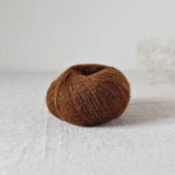 De Rerum Natura Bérénice(De Rerum Natura Berenice) -Tangled Yarn Store de rerum natura berenice tangled yarn 10