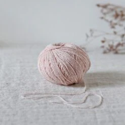 De Rerum Natura Candide(De Rerum Natur Candide) -Tangled Yarn Store dererumnaturacandideeauderose
