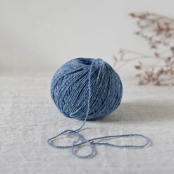 De Rerum Natura Candide(De Rerum Natur Candide) -Tangled Yarn Store dererumnaturacandidegrandblue