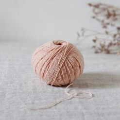 De Rerum Natura Candide(De Rerum Natur Candide) -Tangled Yarn Store dererumnaturacandidepechemelba