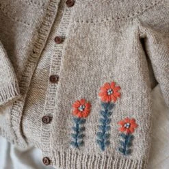 Embroidery On Knits By Judit Gummlich(Embroidery On Knits By Judit Gummlich) -Tangled Yarn Store embroidery on knits by judit gummlich tangled yarn 5