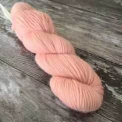 Mrs Moon Plump DK(Mrs Moon Plump Dk) -Tangled Yarn Store plump dk fondant fancy