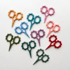 Small Flower Scissors(Small Flower Scissors) -Tangled Yarn Store small flower scissors 1