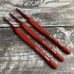 Tulip Etimo Red Crochet Hook(Tulip Etimo Red Crochet Hook)